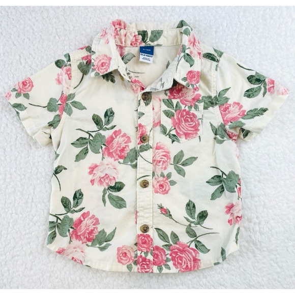 OLD NAVY • Cream/Multi Floral Print Button-Down Short Sleeve Shirt - Picture 2 of 11